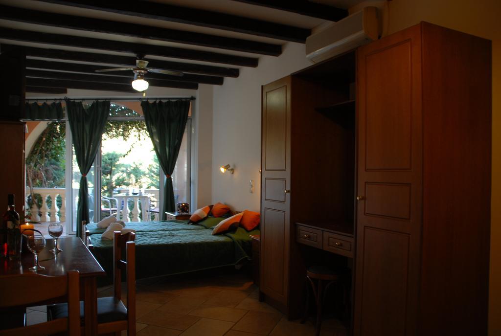 Eva Studios Kassiopi Bagian luar foto